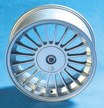 ALPINA BMW E30 — imagen 8 del catálogo oficial