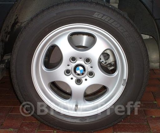 BMW E39 con BMW Styling 109 con BMW Styling 109