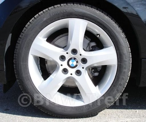 BMW E28 con BMW Styling 142 con BMW Styling 142