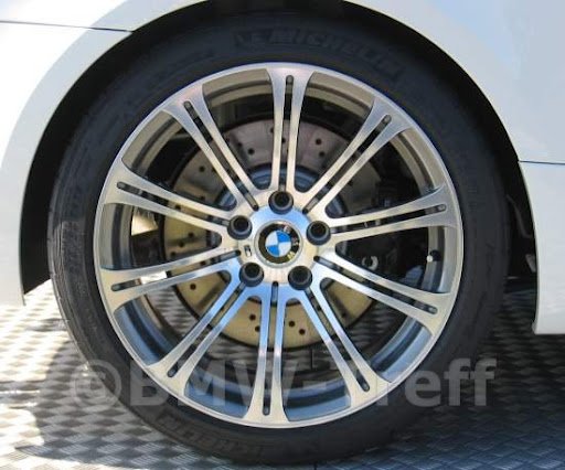 BMW E90 con BMW Styling 220 con BMW Styling 220