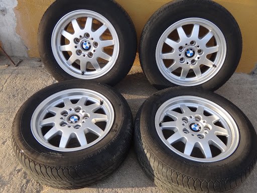 BMW E21 con BMW Styling 28 con BMW Styling 28