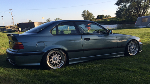 BMW E28 con BMW Styling 29 con BMW Styling 29