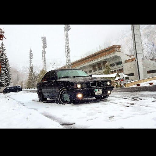 BMW E36 con BMW Styling 323 con BMW Styling 323