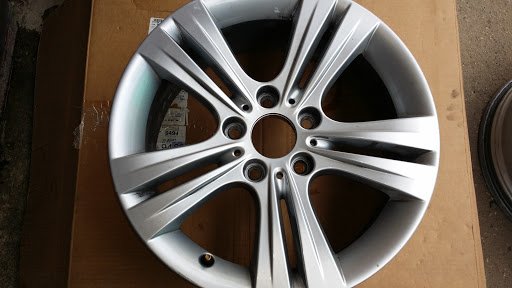 BMW E28 con BMW Styling 392 con BMW Styling 392