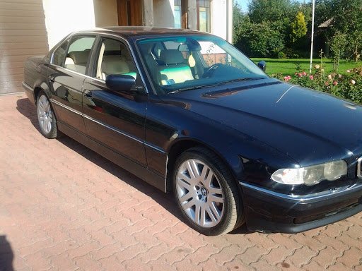 BMW E32 con BMW Styling 93 con BMW Styling 93